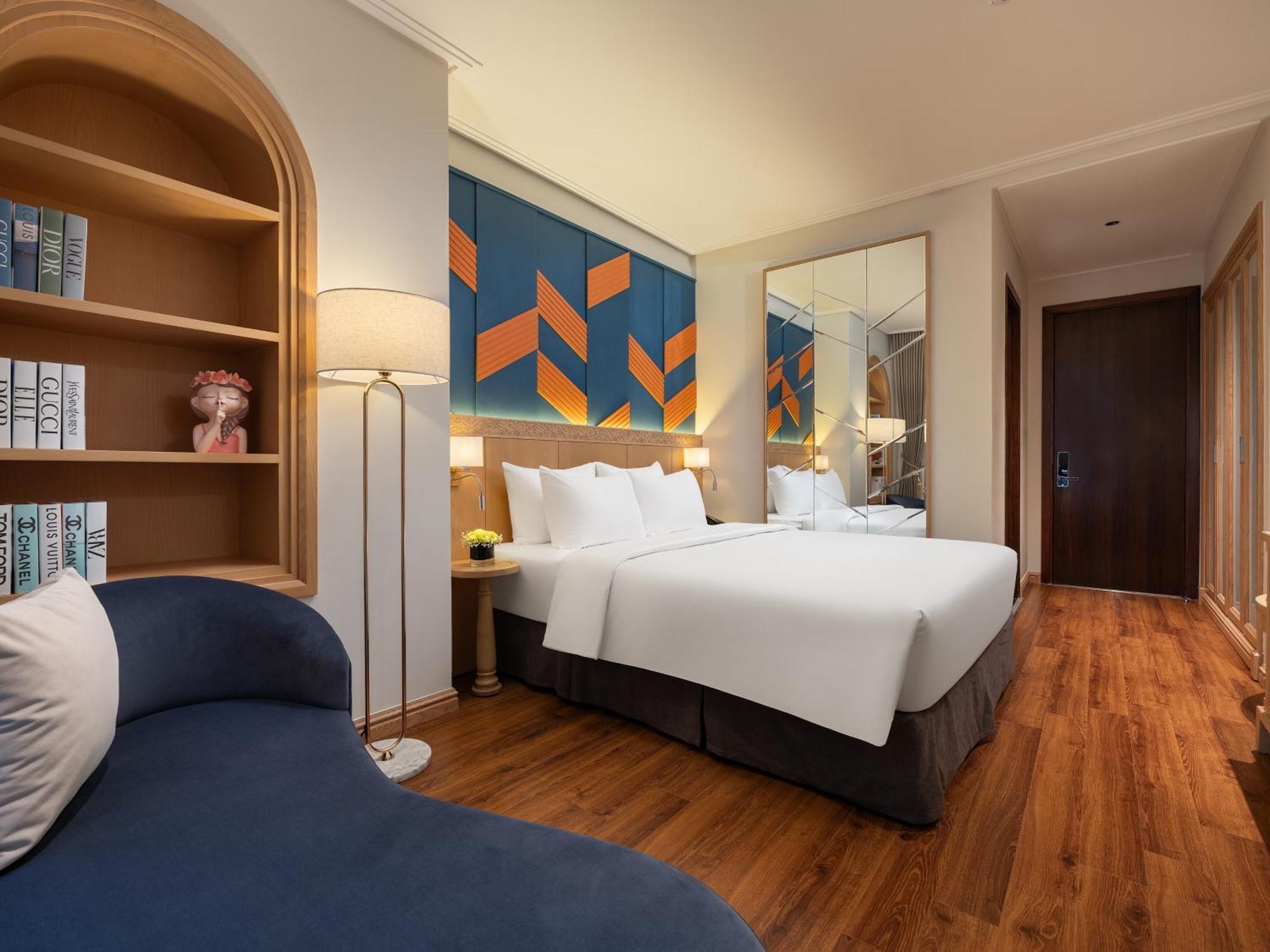 Hotel Saigon Aroma 3*