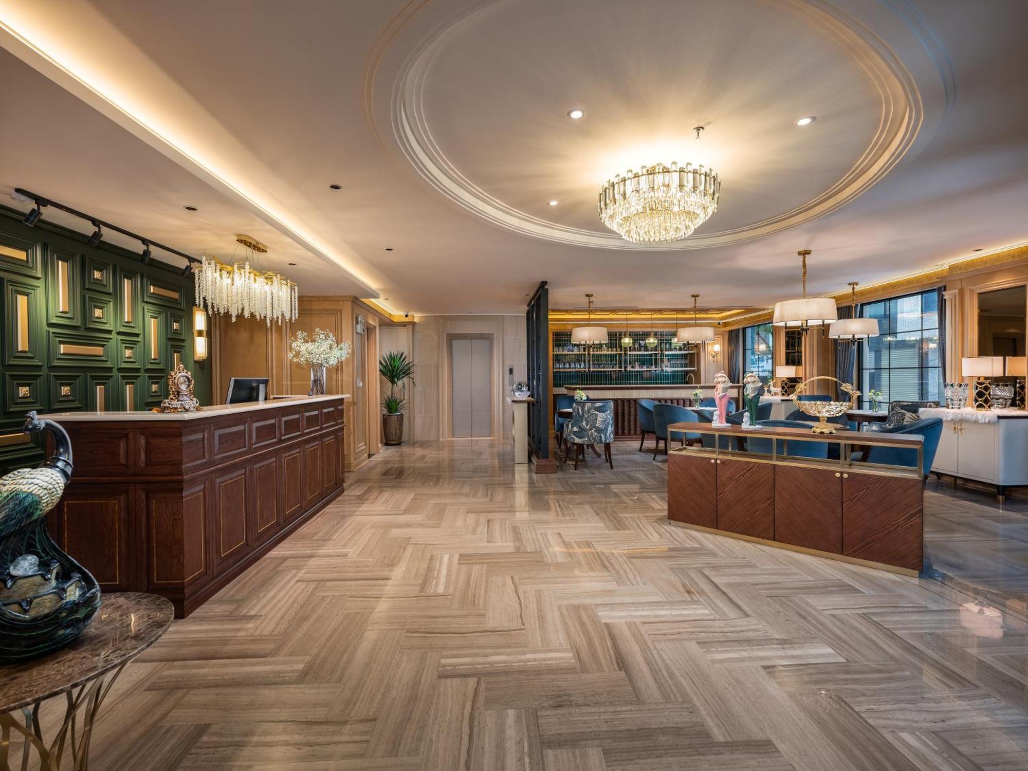 Hotel Saigon Aroma 3*
